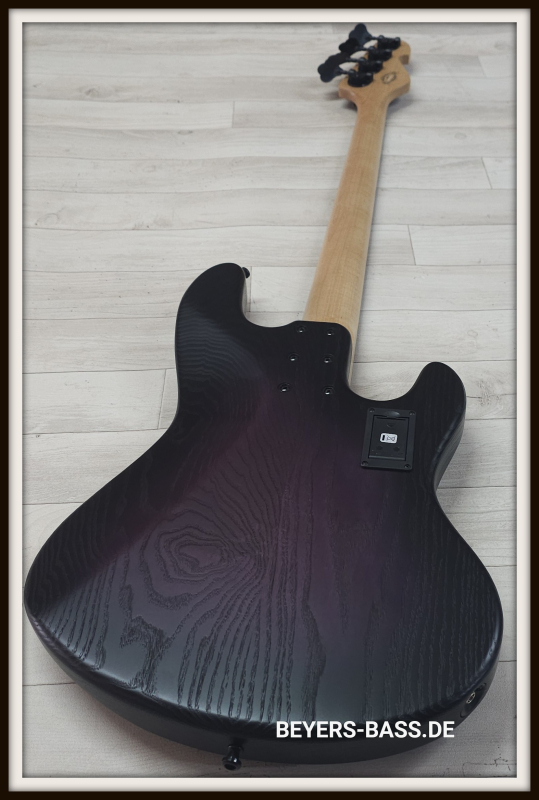 Sandberg California II TM4 Ebony, Open Pore Violetburst, Lefthand